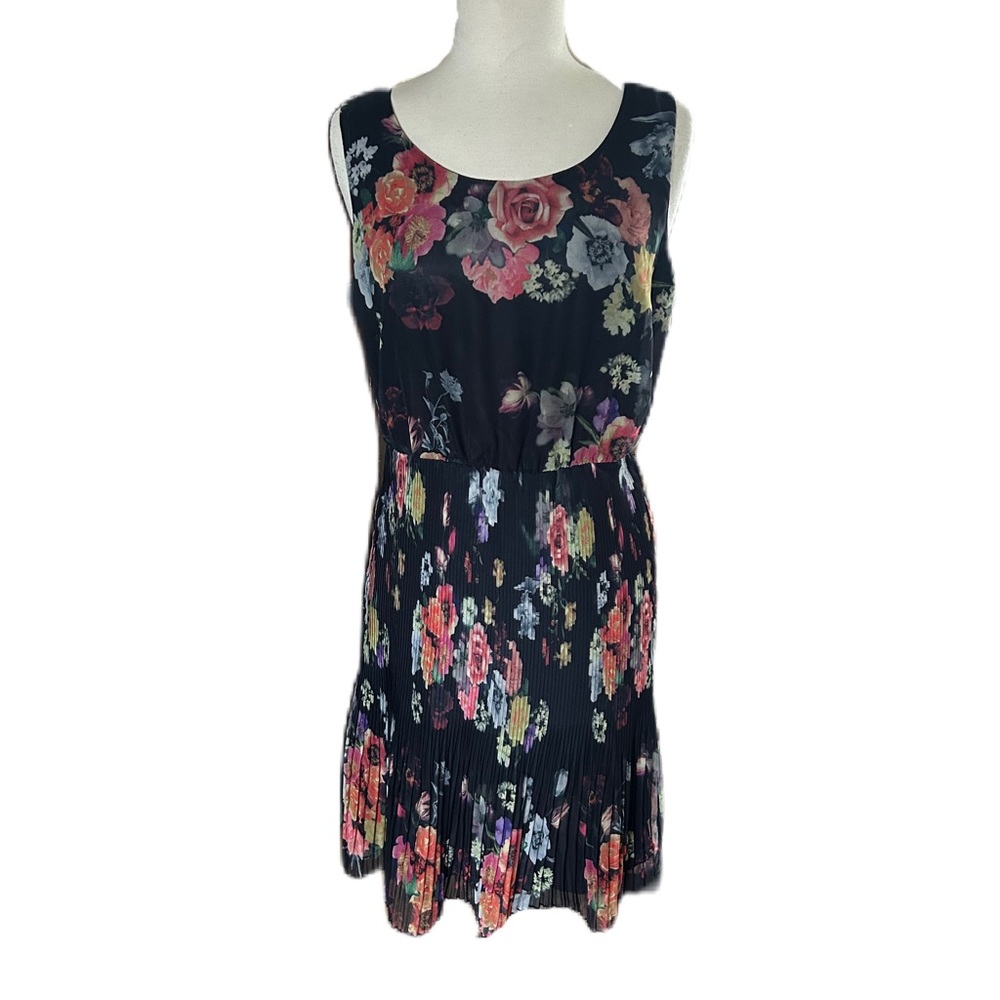 Suzy Shier A Line Dress Sz L Full Swing Skirt Pleated Floral Black Romantic Boho